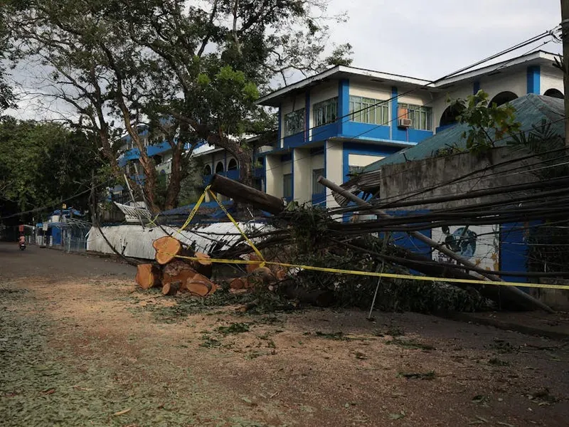 service emergency service emergency stormdamagewater damag